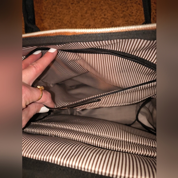 Stylish Black and Leopard Print Backpack - Picture 4 of 12